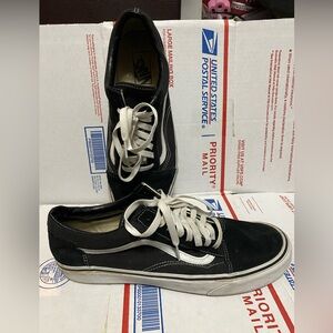 Men’s Vans. Black gently loved size 12